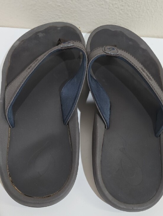 OluKai \'Ohana Men\'s Brown Flip-Flop with Navy Accents main image 11